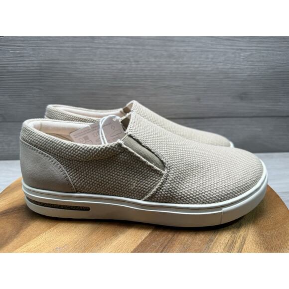 Birkenstock Clog Oswego Sandcastle Women 9. Men 7